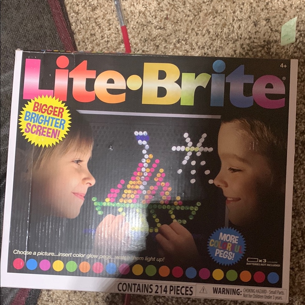 Classic Toy with Colorful Pegs